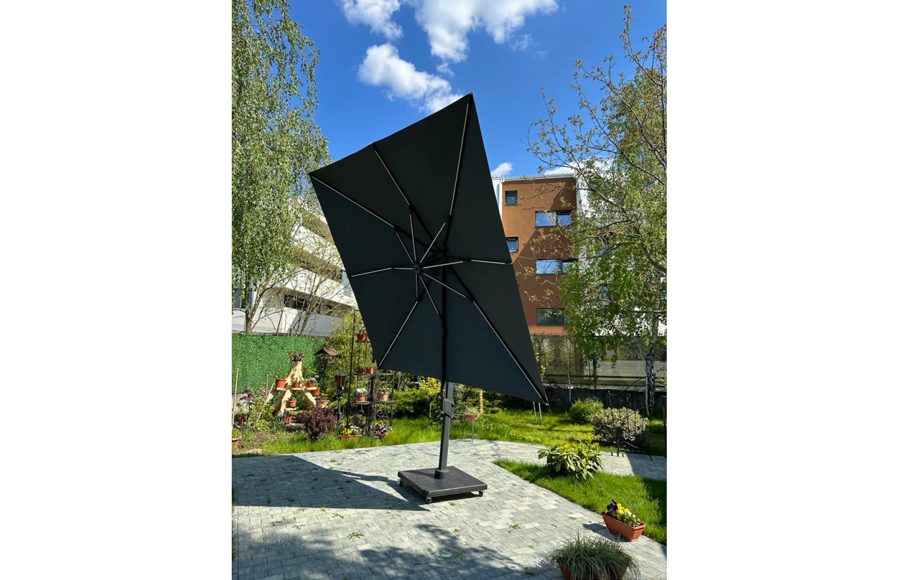 Umbrela de soare 3x3m pentru terasa si gradina, aluminiu, pliabila, culoare gri antracit, include suport granit